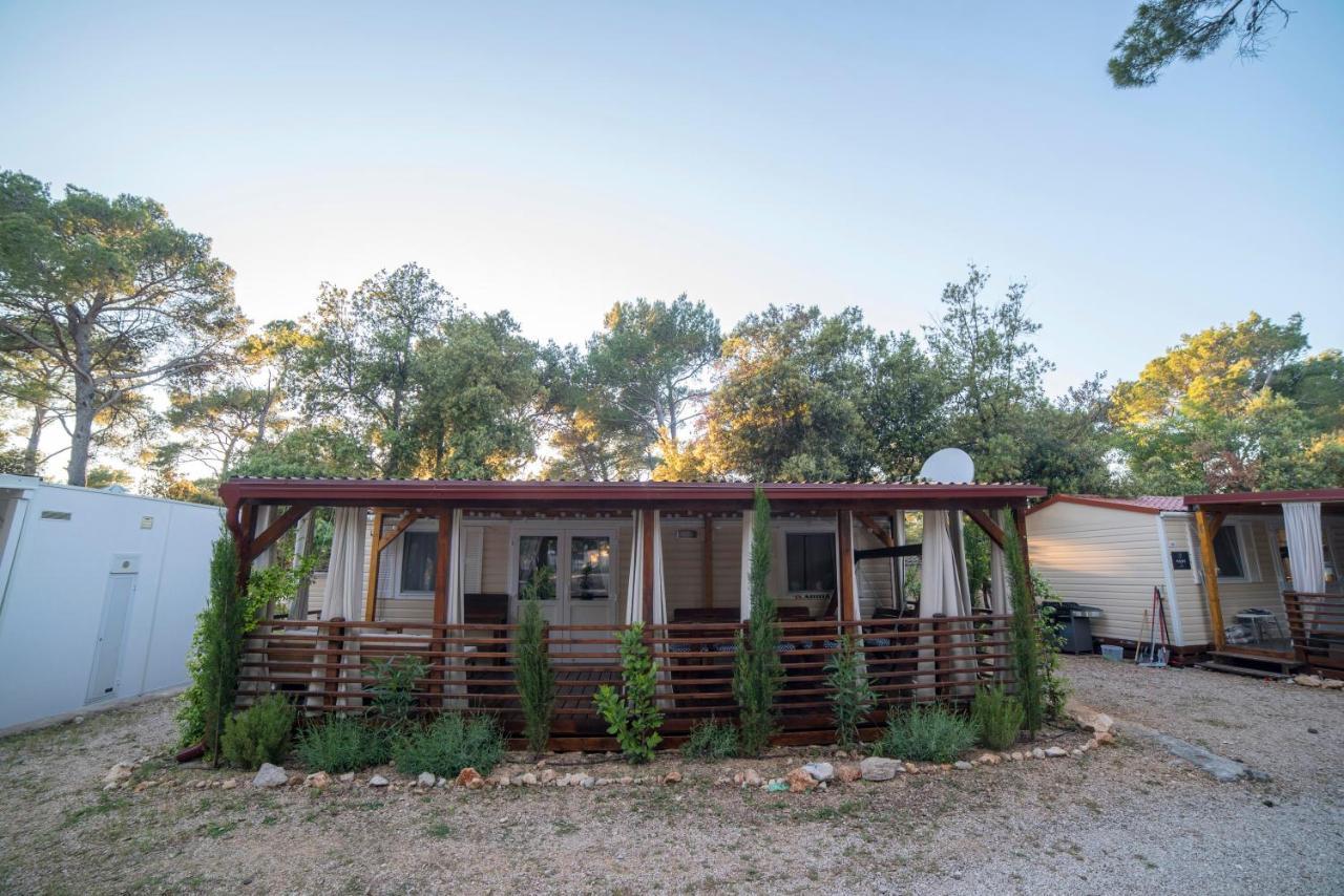 Mobile Home Cube, 3 Bedrooms, Free Parking, Wifi Biograd Na Moru Exteriör bild